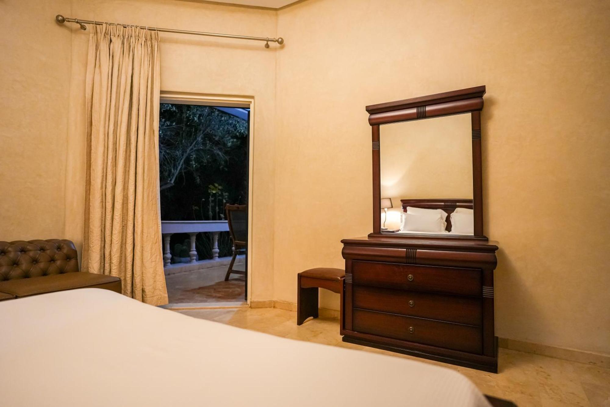Just V Hotel & Spa Ouled Hassoune Buitenkant foto